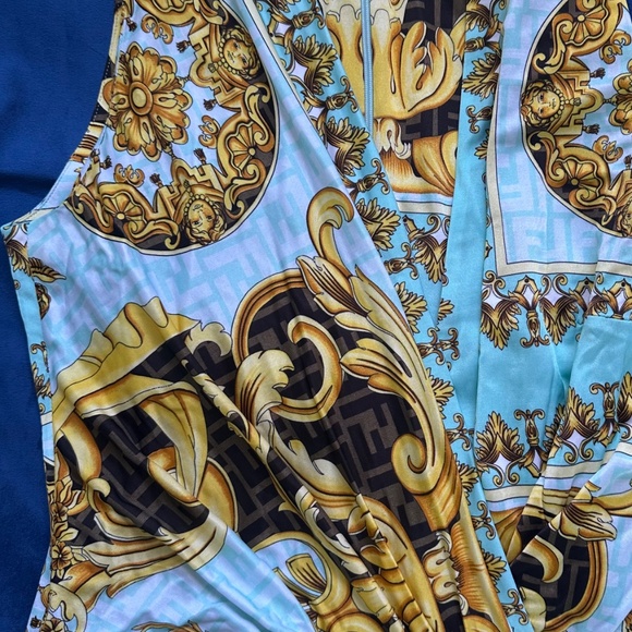 FENDACE GOWN - Picture 11 of 16